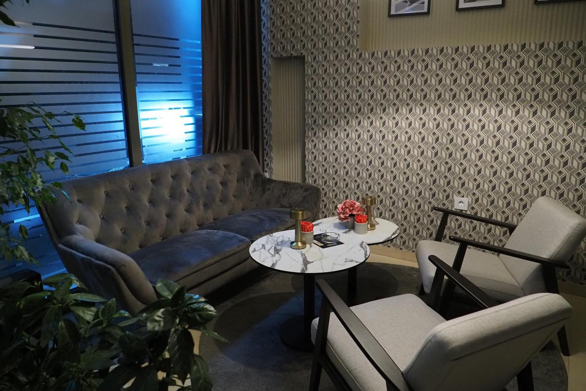 Apartment And Rooms In Club Indija 외부 사진