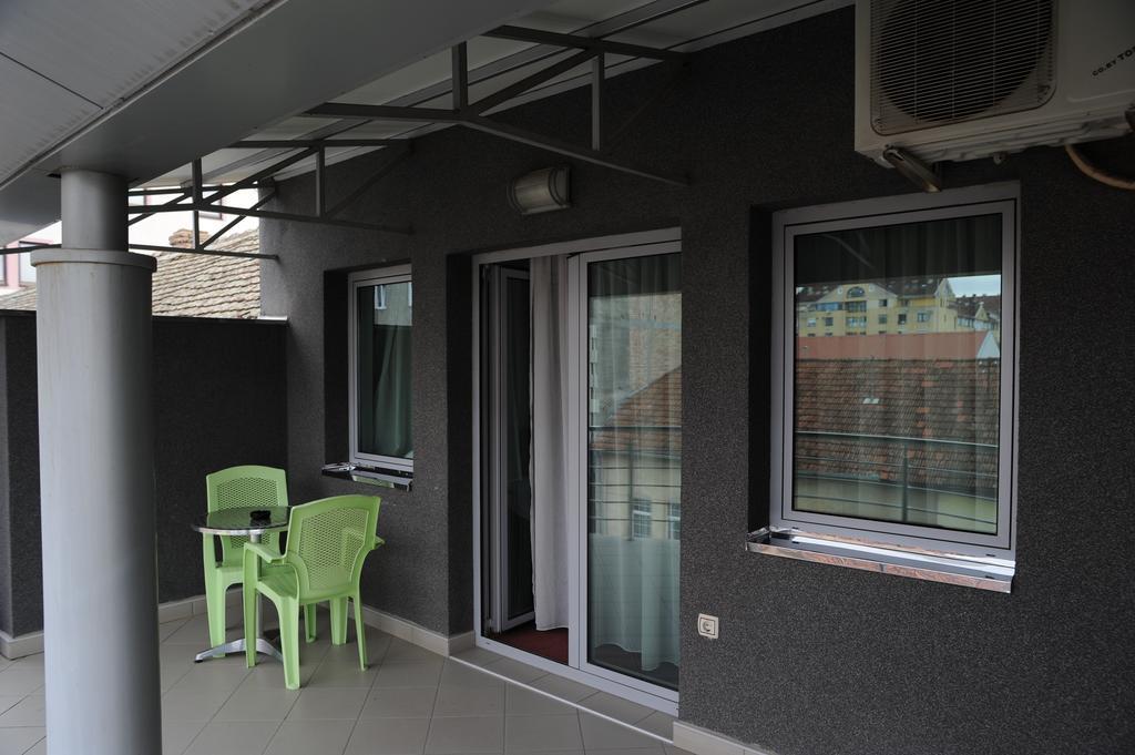 Apartment And Rooms In Club Indija 객실 사진