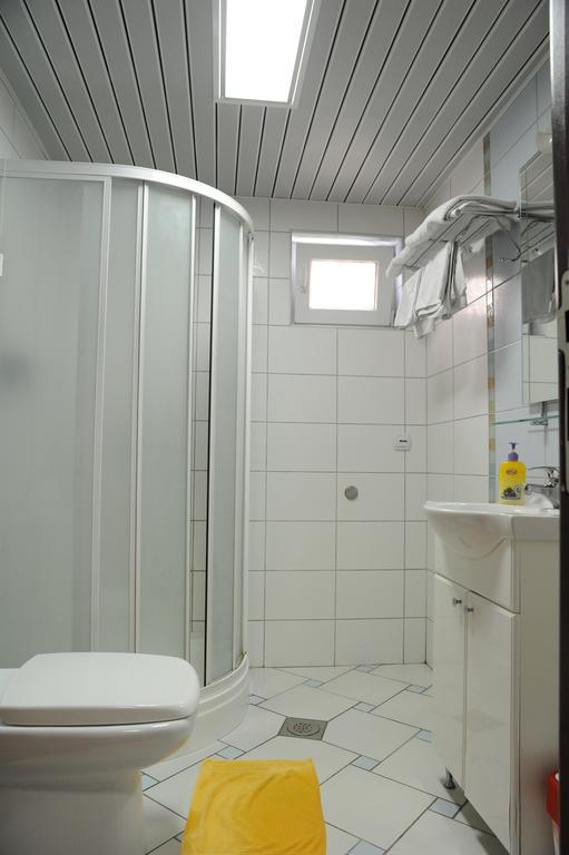 Apartment And Rooms In Club Indija 객실 사진